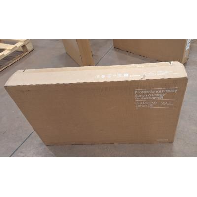 32" QM32C Commercial Display - Clearance