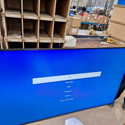 98" LH98QMCEBGCXEN Commercial Display - Clear