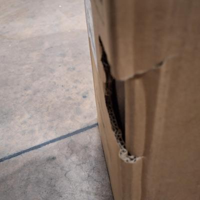 32" 325B1L/00&nbsp;Monitor - Clearance